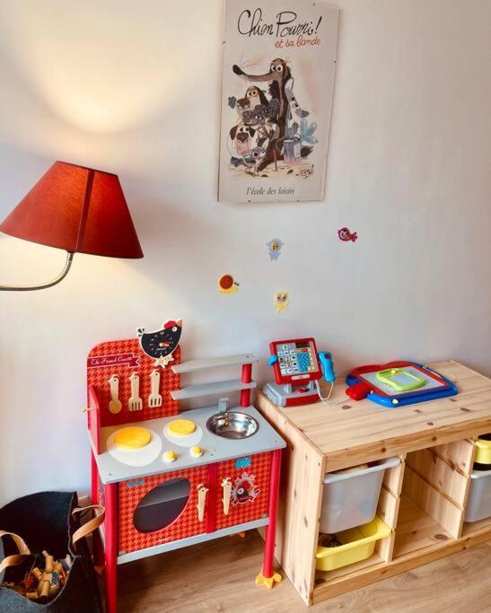 Paris : Appartement Familial Avec Parking Prive Clichy Dış mekan fotoğraf