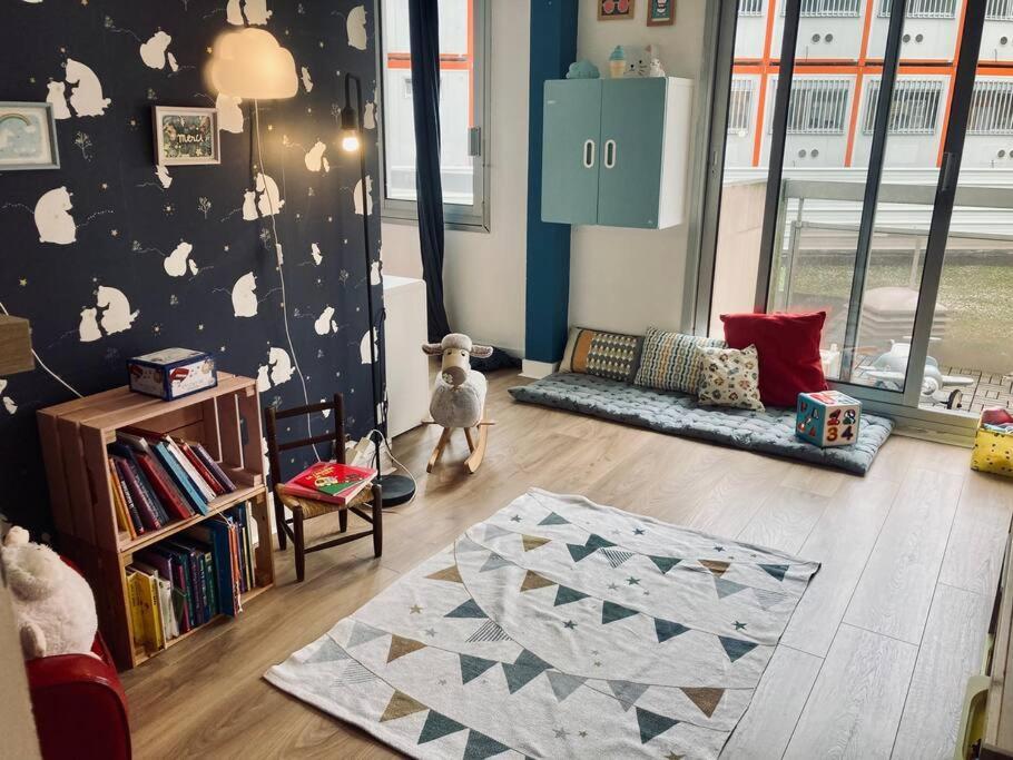 Paris : Appartement Familial Avec Parking Prive Clichy Dış mekan fotoğraf